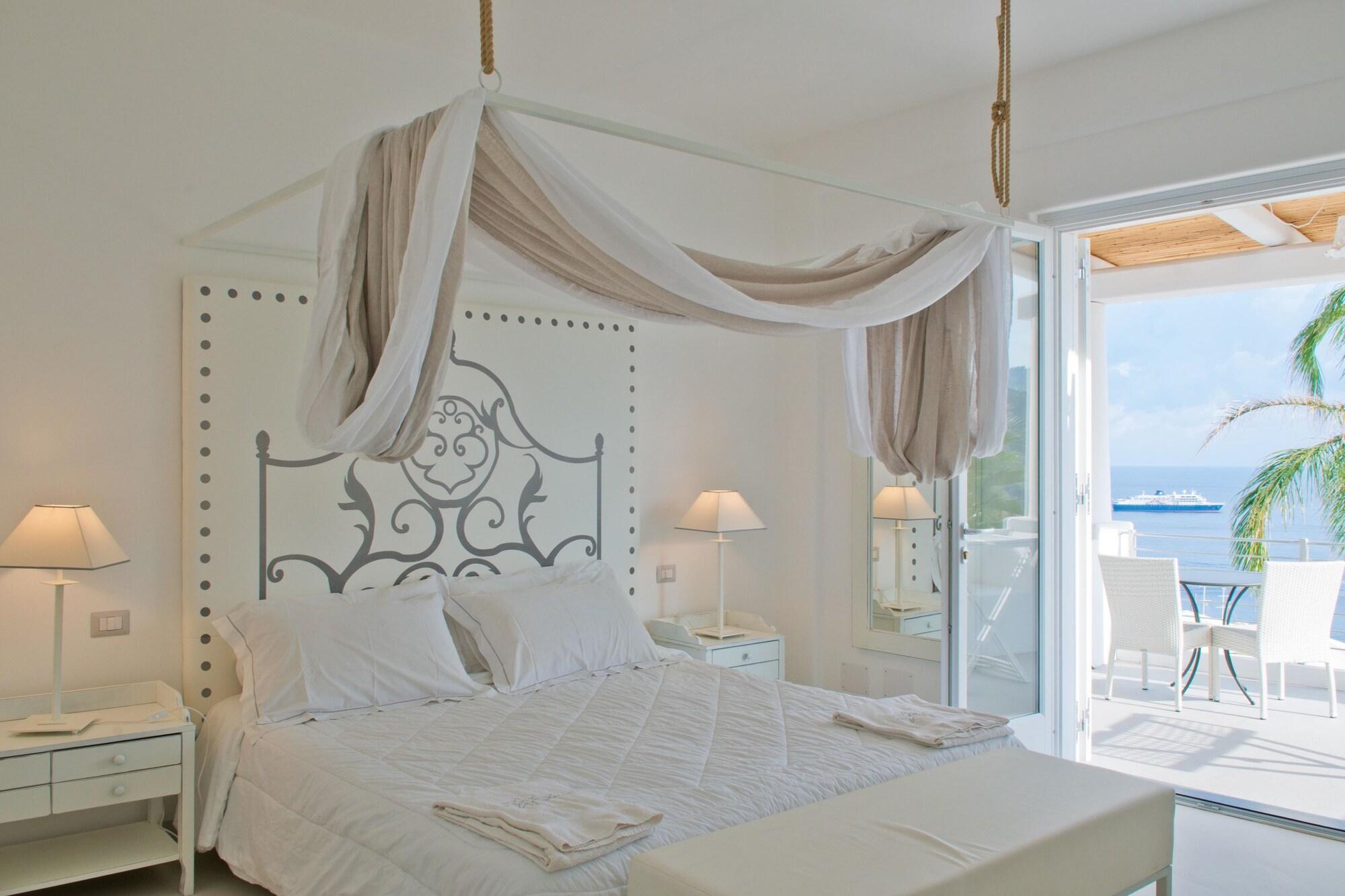 ליפארי Hotel Villa Enrica - Aeolian Charme מראה חיצוני תמונה