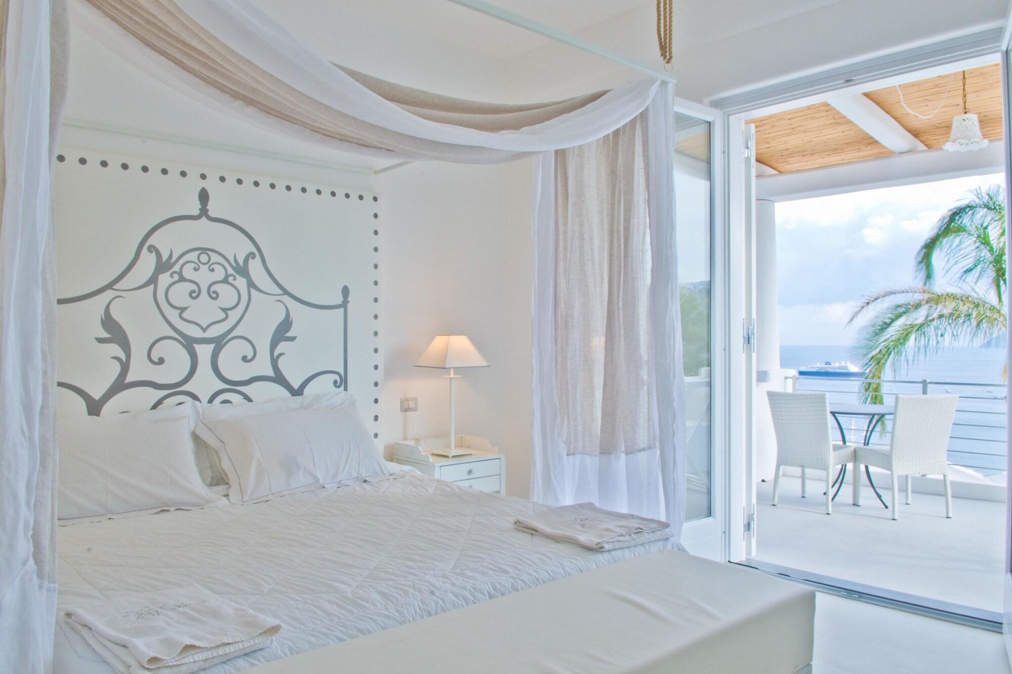 ליפארי Hotel Villa Enrica - Aeolian Charme מראה חיצוני תמונה