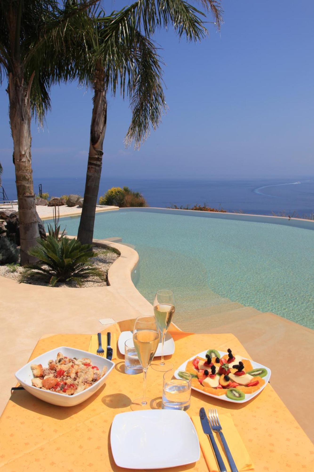 ליפארי Hotel Villa Enrica - Aeolian Charme מראה חיצוני תמונה