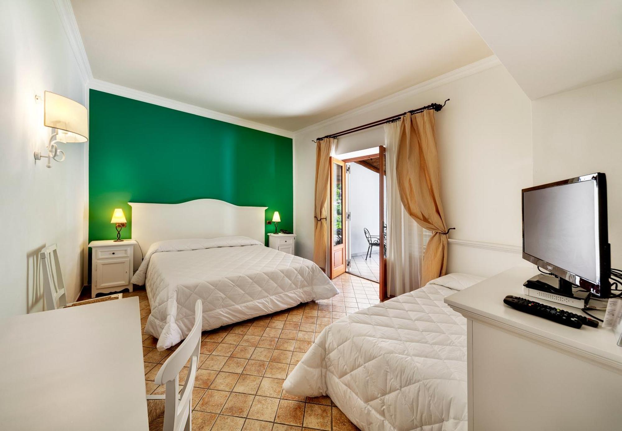 ליפארי Hotel Villa Enrica - Aeolian Charme מראה חיצוני תמונה